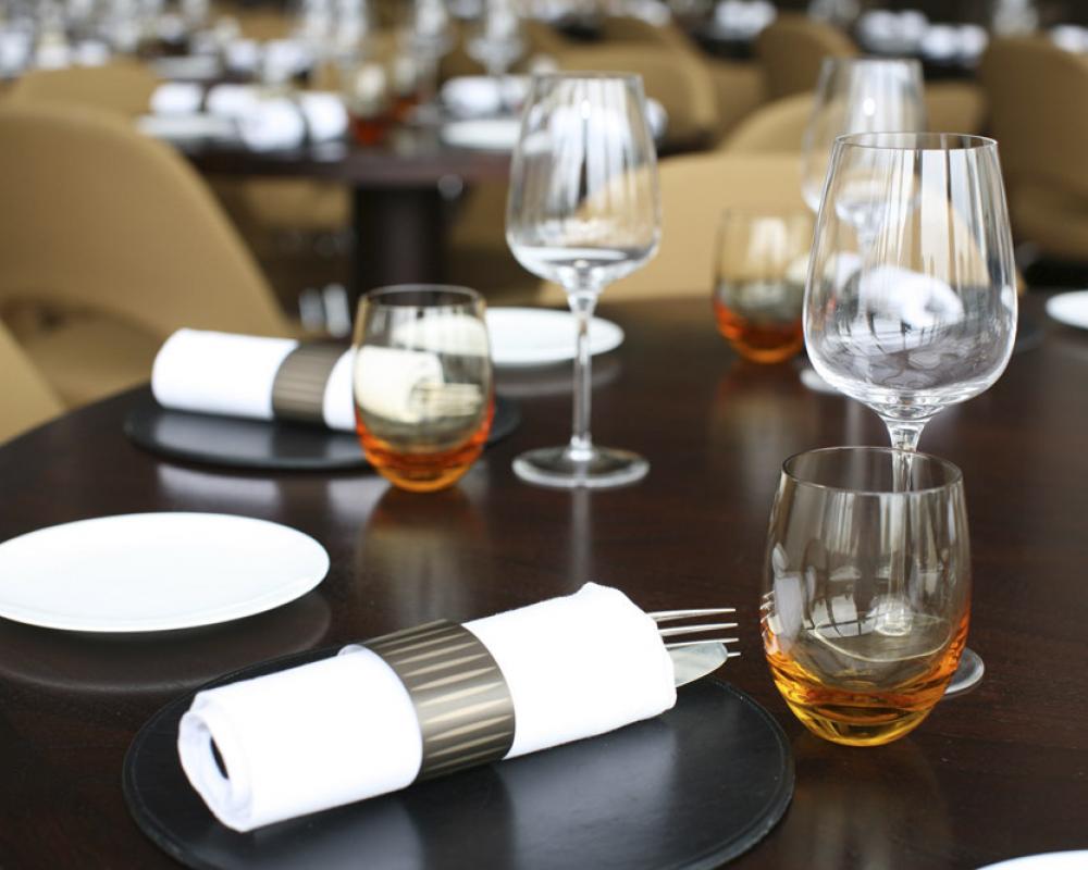 Restaurant 001